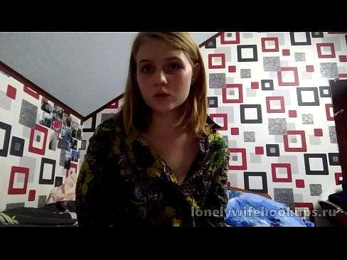 ❤️ Xwendekarê ciwan blonde ji Rûsyayê ji dîkên mezintir hez dike. ❤ Pornoya rûsî li me ❤
